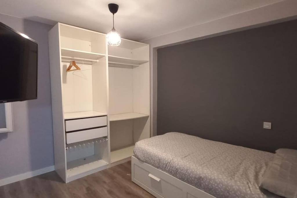 Apartamento Cerca Del Pilar Zaragoza Bagian luar foto